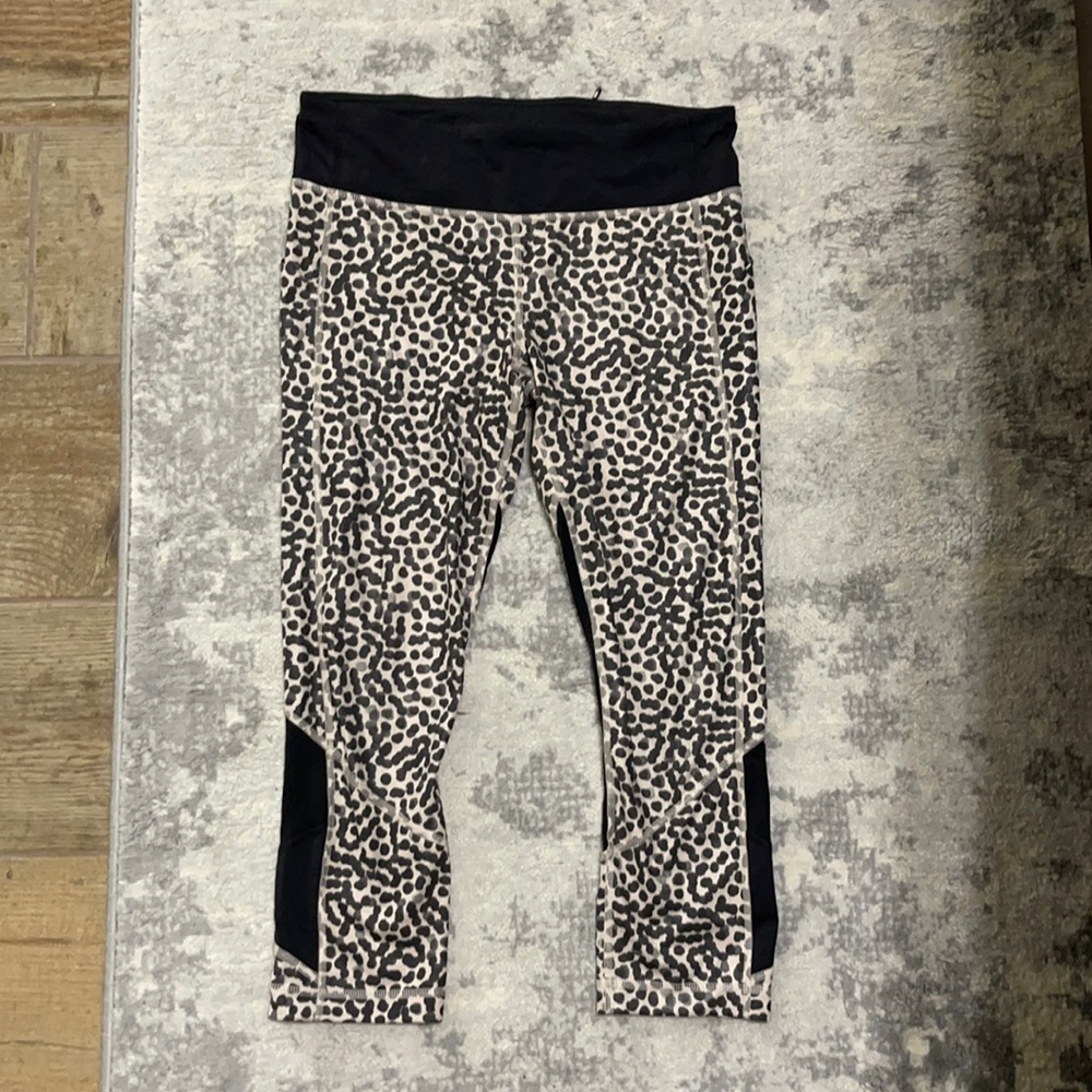 Lululemon crop leggings